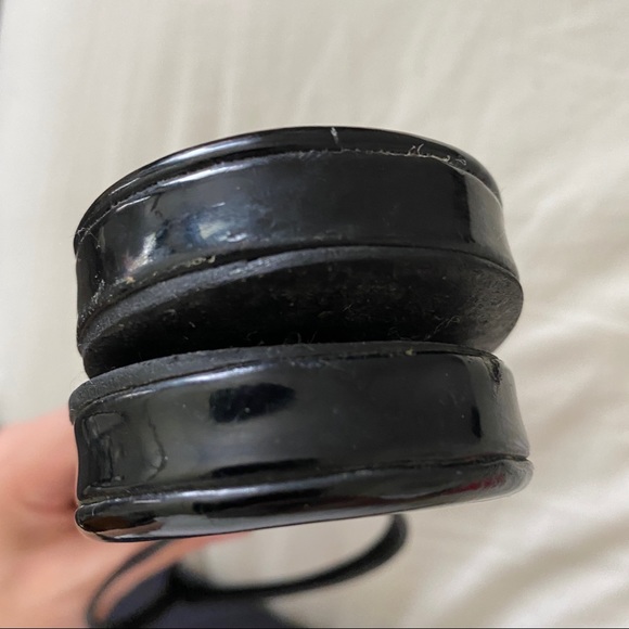 CHICO’S Black Women’s 9 Glossy Flip Flop Sandals - Picture 10 of 10